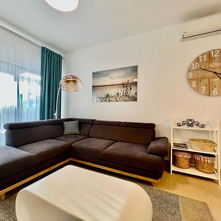 Апартаменты Acacia Hill A3 Дженовичи Экстерьер фото