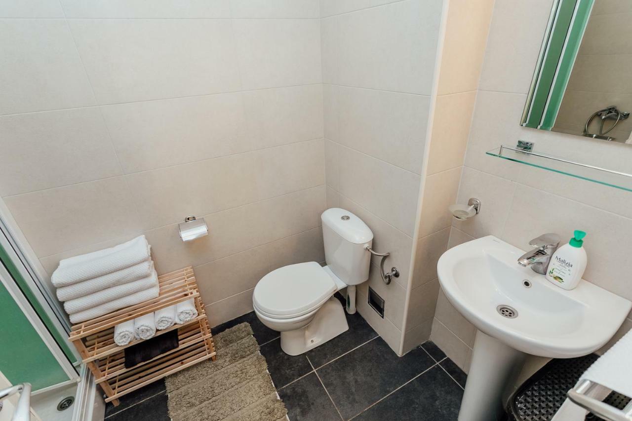 Апартаменты Acacia Hill A3 Дженовичи Экстерьер фото