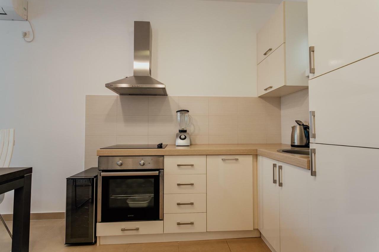 Апартаменты Acacia Hill A3 Дженовичи Экстерьер фото